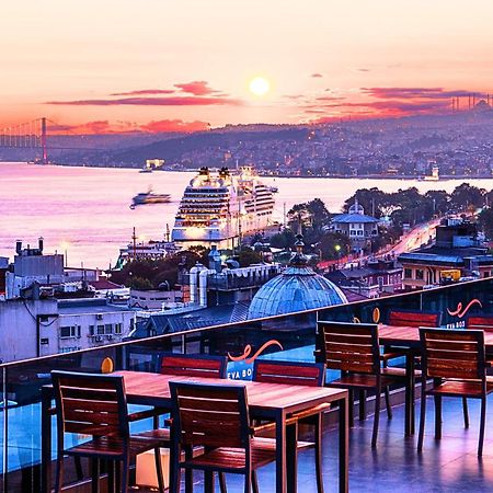 Demiray Hotel Old City Isztambul Kültér fotó View from the rooftop